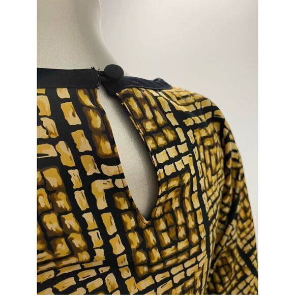 Size 14, Yves St. Clair vintage blouse in black & yellow ochre, button in back. - Picture 4 of 6